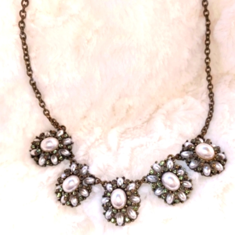 Stunning Vintage Necklace. 21". Estate Jewelry